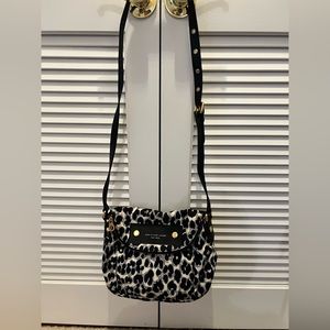 Marc Jacobs crossbody!